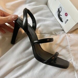 Like New Strappy Heel